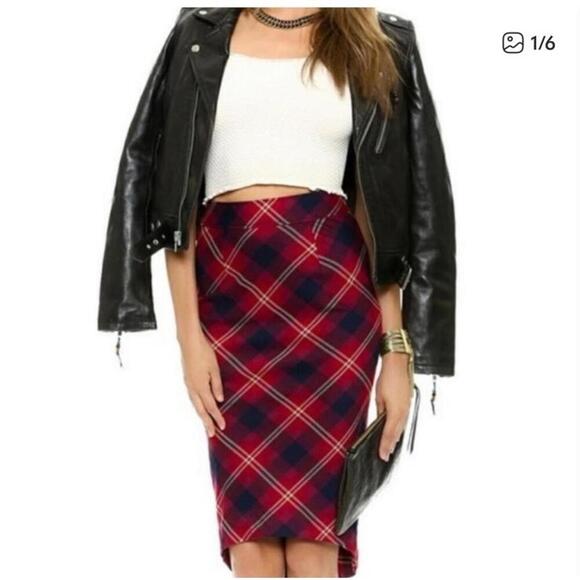 DISCOUNT SHIPPING NEW Free People Geometric Precision Red Plaid Pencil Skirt 8 - Picture 1 of 9